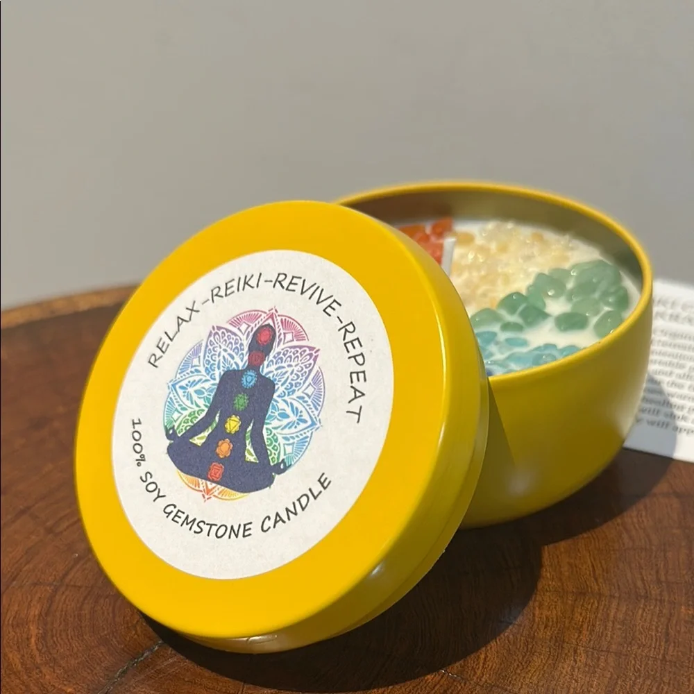 Chakra PRIDE  Gemstone 100% Soy Candle Hand Crafted Gift 🎁 Wrapped Rainbow - Picture 3 of 5